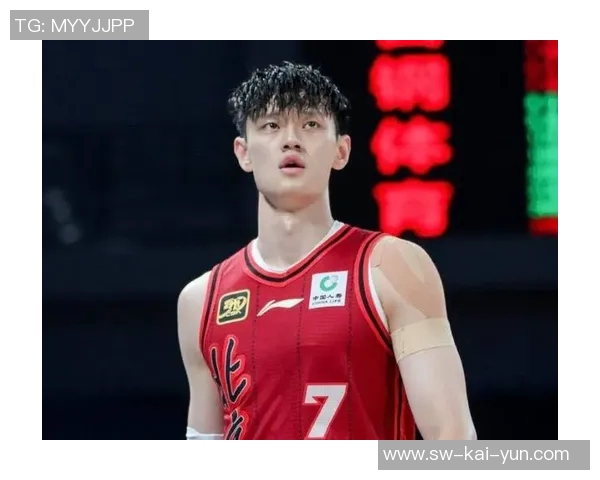 祝福!曾凡博腰椎左侧横突骨折缺席赛季剩余比赛 祝福!曾凡博腰椎左侧横突骨折缺席赛季剩余比赛