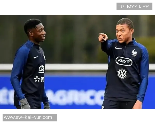 十年前的金球奖排名与今年大对比:影坛风云变幻,谁能问鼎? 十年前的金球奖排名与今年大对比:影坛风云变幻,谁能问鼎?