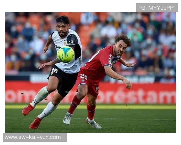 西甲战报：阿斯帕斯一锤定音，塞尔塔1-0力克阿拉维斯引爆激情的激烈对决